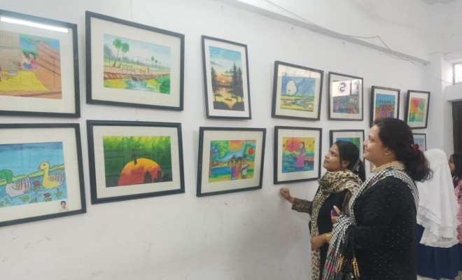 কৃষি বিশ্ববিদ্যায়ল হাইস্কুলে চলছে শিক্ষার্থীদের চিত্রকর্ম প্রদর্শনী