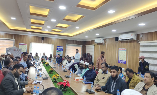 ঈশ্বরগঞ্জে আইন-শৃঙ্খলা কমিটির সভা বয়কট করেছে বৈষম্য বিরোধী ছাত্র নেতারা