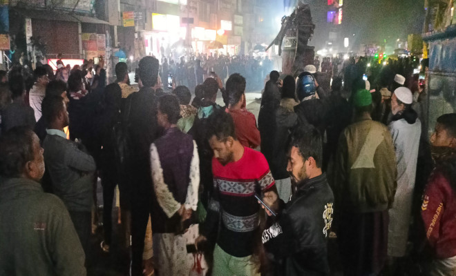 ঈশ্বরগঞ্জে গুঁড়িয়ে দেওয়া হলো শেখ মুজিবের ম্যুরাল