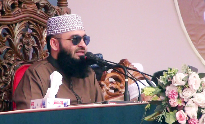 ময়মনসিংহের মাহফিলে যা বললেন ড. আজহারী