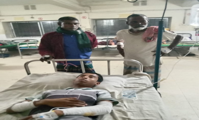 গফরগাঁওয়ে এক পরিবারের উপর হামলার অভিযোগ